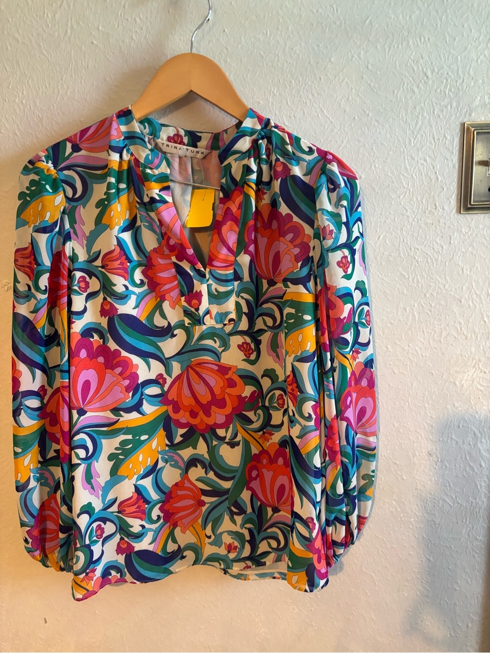 Trina Turk Cream Multicolor Floral V-Neck Blouse